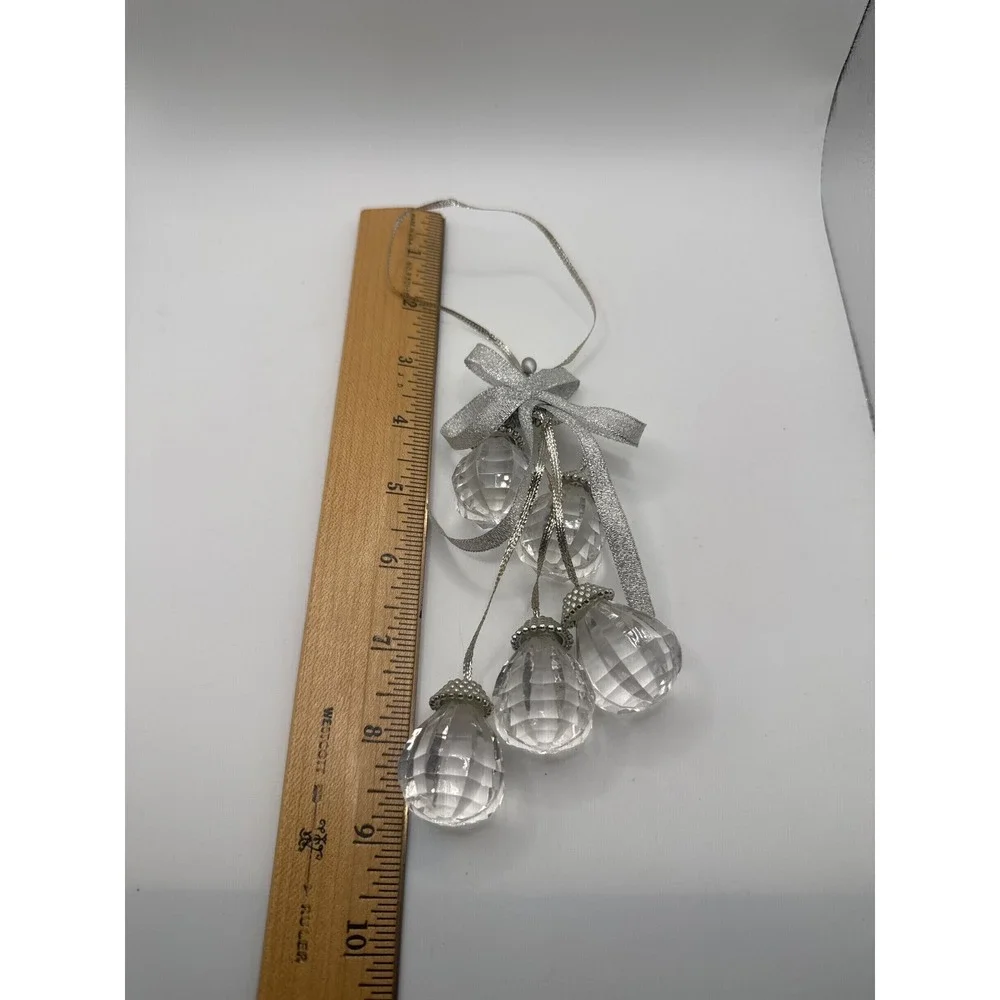 Unbranded elegant cluster